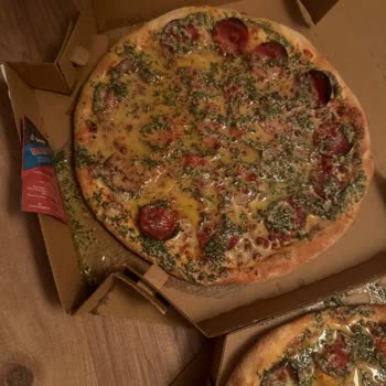 Domino's Pizza Sarımsak Soslu Pizza Siparişinde Sürekli Sorun Yaşıyorum