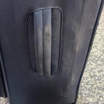 Kamil Koç Valizim Bıçaklandı Kırıldı İçindekiler Paramparça Oldu