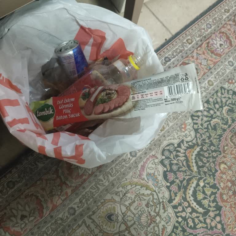 Tombik Döner Tombik Sucuk 5 Kuruş Etmez