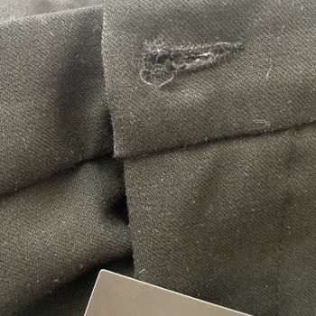 Antioch Men'den Aldığım Pantolonlarda Defolar Ve Dikiş Sorunları