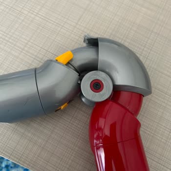 Dyson Türkiye Koltuk Altı Aparatı