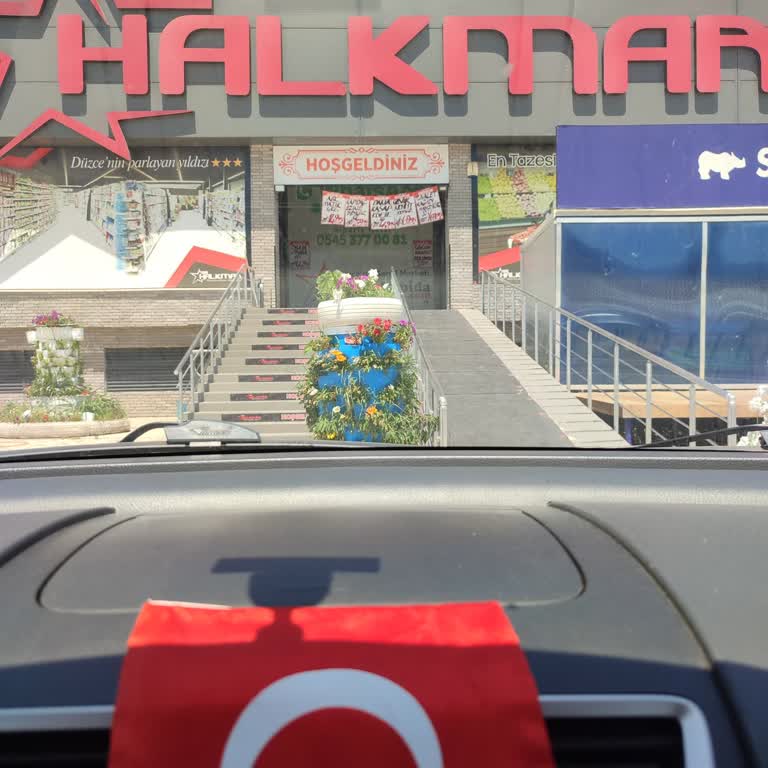 Halkmar Cevap Vermekten Aciz Kasiyer