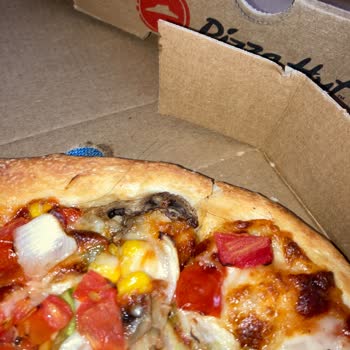 Sancaktepe Osmangazi Pizza Hut Dan Sipariş Verdik Kıl Çıktı