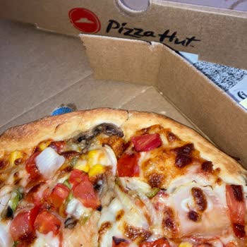 Sancaktepe Osmangazi Pizza Hut Dan Sipariş Verdik Kıl Çıktı