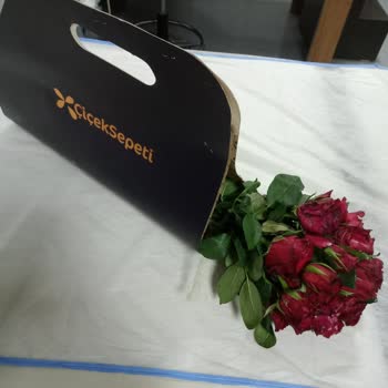 Çiçek Sepeti Görsel Farlı Gelen Farklı