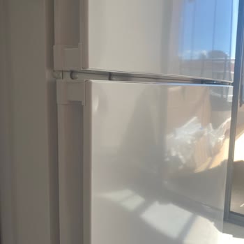 Paketinden Ezik Çıkan Bosch Buzdolabı Hem Kapı Hem İskelet