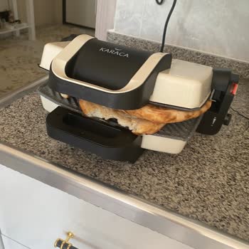 Karaca Züccaciye Tost Makinem Yanıyor