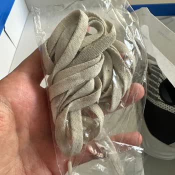 Online Lostra Ayakkabı Temizliği Pişmanlıktır