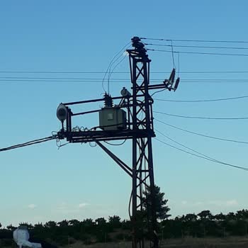 Dicle Elektrik Dağıtım Köylerde Sürekli Elektrik Kesintisi