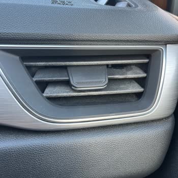 Renault Captur Klima Menfezi Renk Solması.