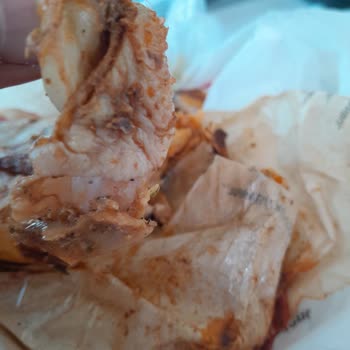 Şehzade Katık Dürüm Pişmeyen Et Ve Deride Ki Tüyler