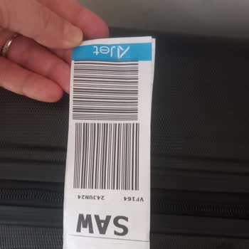Ajet Valiz Hasarı Ve Mağduriyet