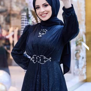 Tofisa Yanıltıcı Görsel Koyulmuş Abiyeyi İade Almıyor!
