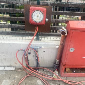 Petrol Ofisinin Hava Dolum İstasyonu 90lardan Kalma