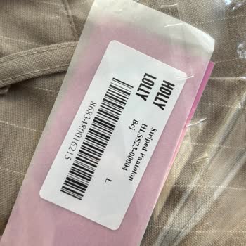 Holly Lolly Müşterisini Ciddiye Almıyor