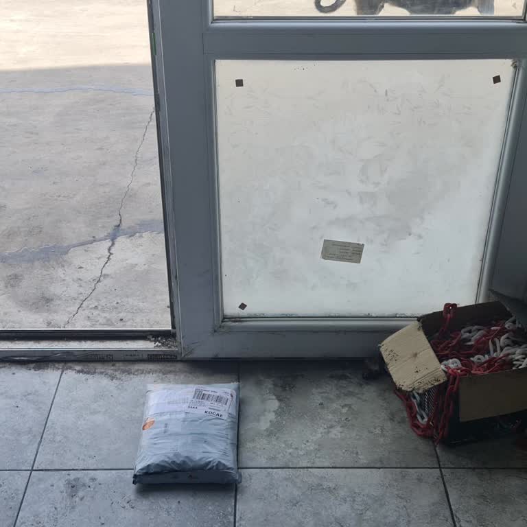 Aras Kargo Gözümün Önünde Kargonun Yere Fırlatılması...