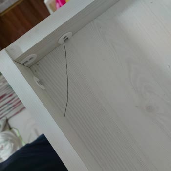 Çetmen Mobilya Çatlak 3lü Dolap