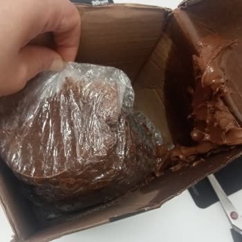 Amazon Dan Gelen Kirik Nutella Hakkında