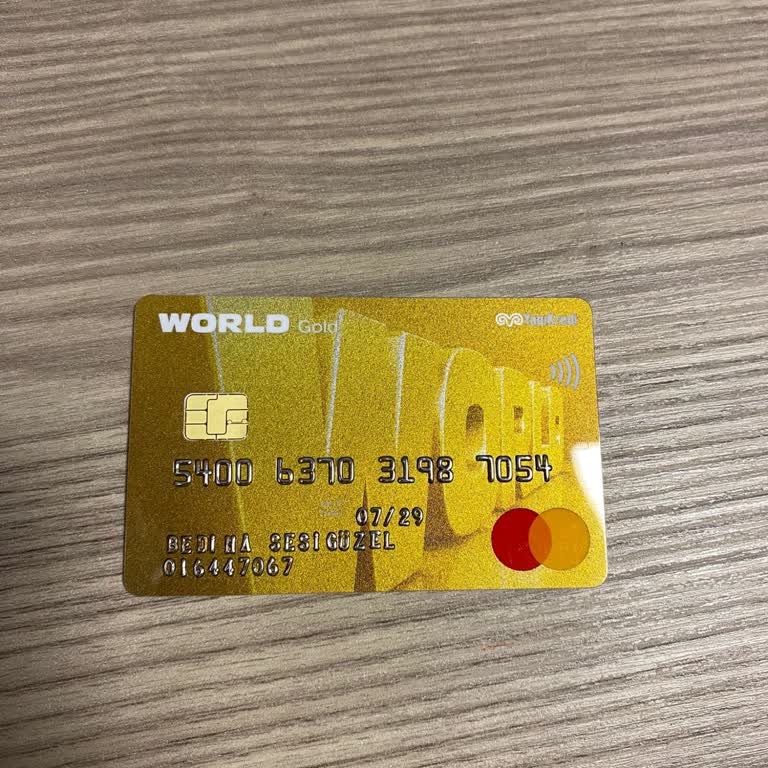 Yapı Kredi Bankası Kredi Kartımda Soyadımda Yanlış Yazıyor