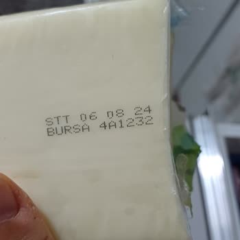 Sütaş Market Sütaş Kaşar Peynirinde Küflenme Problemi