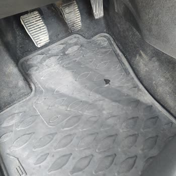 Fiat Egea Malzeme Kalitesi Çok Kötü Ve Satış Sonrası Hizmetleri Vasat.