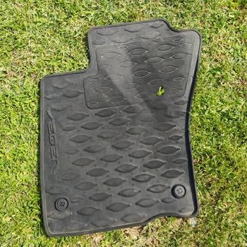 Fiat Egea Malzeme Kalitesi Çok Kötü Ve Satış Sonrası Hizmetleri Vasat.