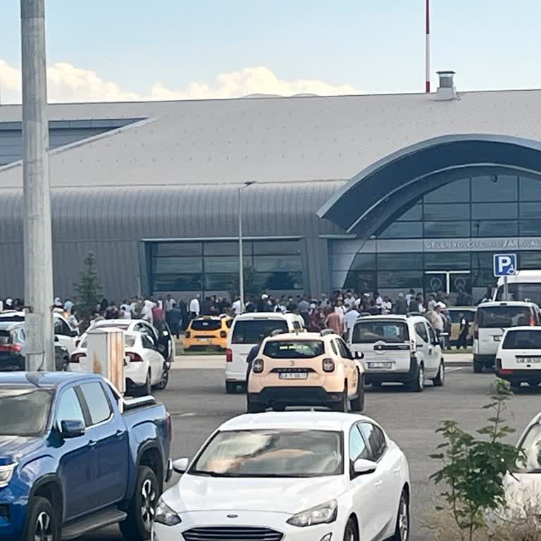 Anadolu Jet İle Yaşanan Uçuş Ve Transfer Sorunları