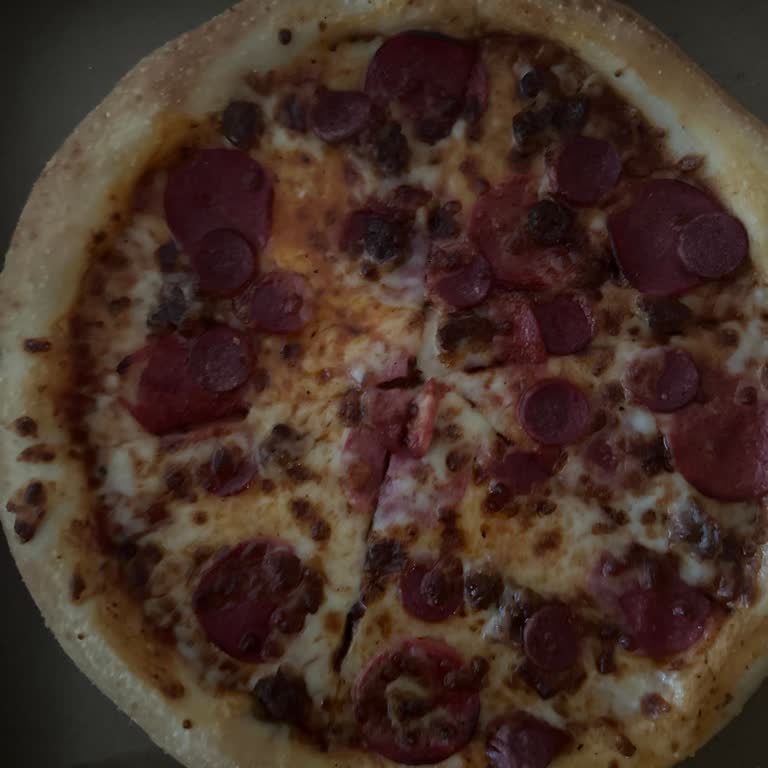 Pizza Hut Orta Boy Pizza