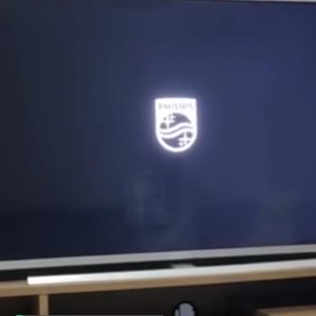 Philips TV Kapanıp Açılıyor Çözülmesini İstiyorum!