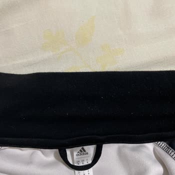 Adidas Colorblock Track Ürünü Tiftiklenmesi