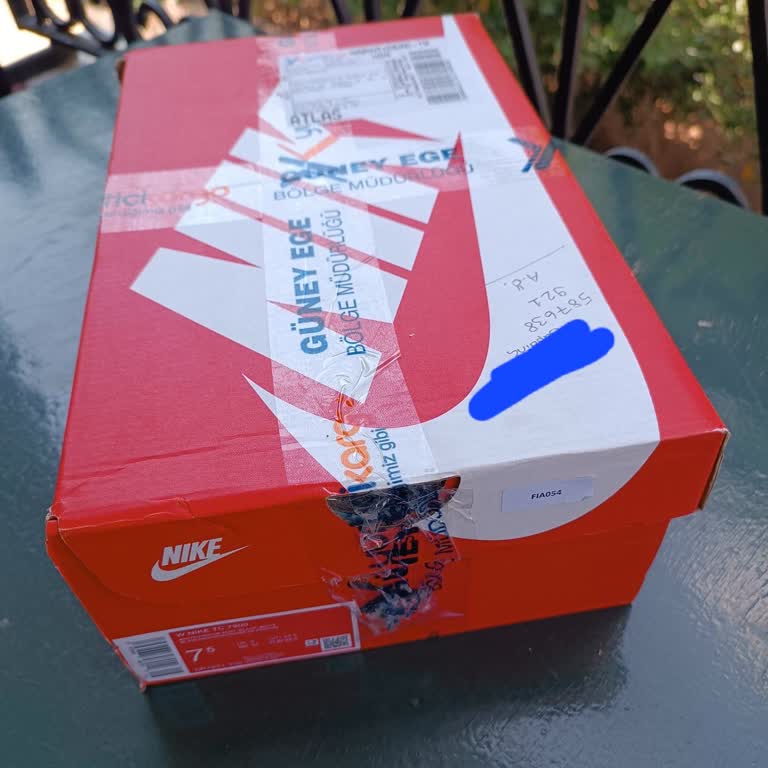 Sneaks Up Ayakkabı İadesini Kutudan Dolayı Gerçekleştirmiyor