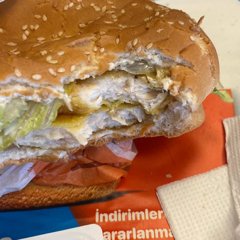 Burger King İçinden Saç Çıktı