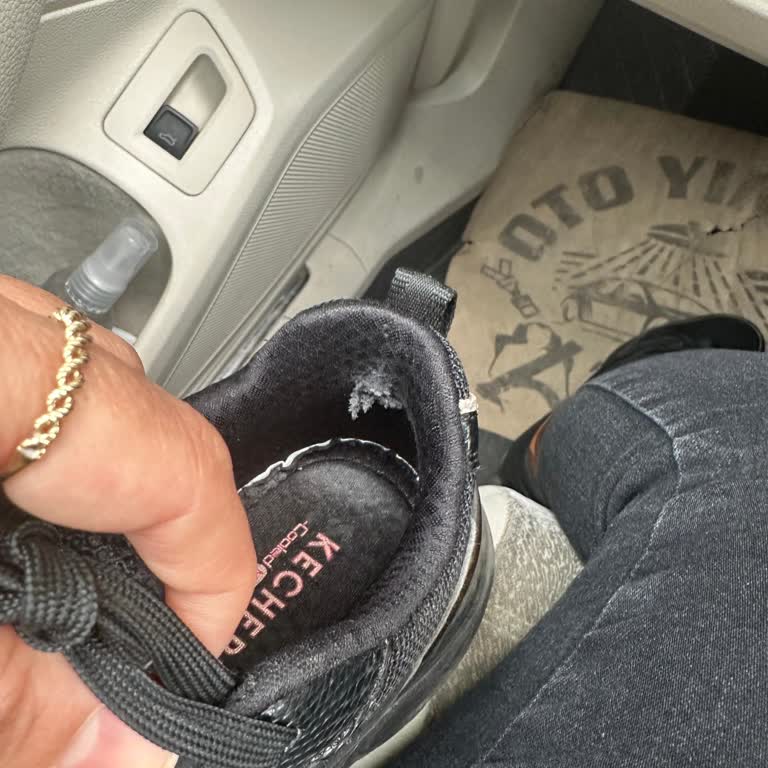 As Merkez Derimod İlgisiz Alakasız Ürün İncelemeleri Sorunlu