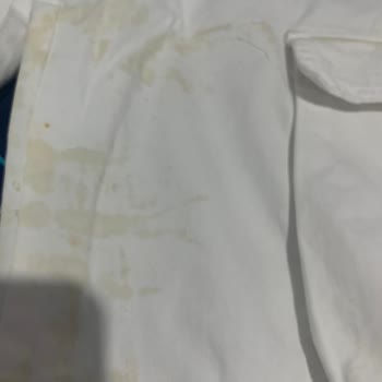 Pull and Bear Satın Aldığım Pantolon Lekeli Geldi