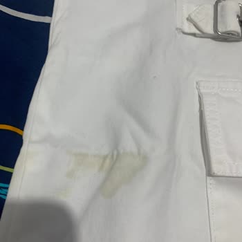 Pull and Bear Satın Aldığım Pantolon Lekeli Geldi