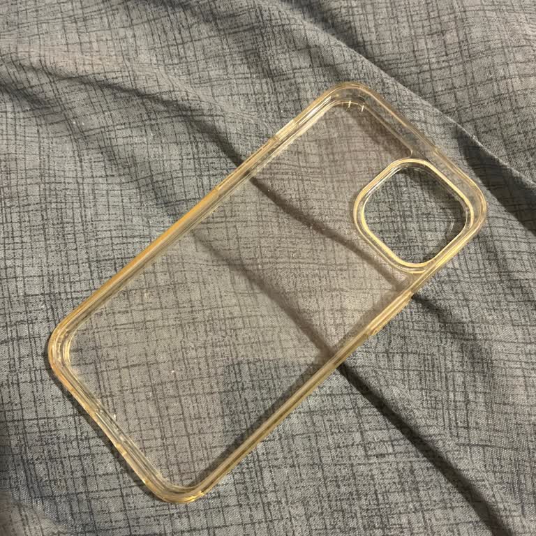 Vodafone Bayisinden Aldığım Sararma Yapmaz Denilen Kılıfın Hali