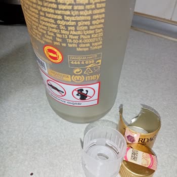 Mey İçki Altın Seri 100 Cl Rakı Tasarım Hatalı Şişe