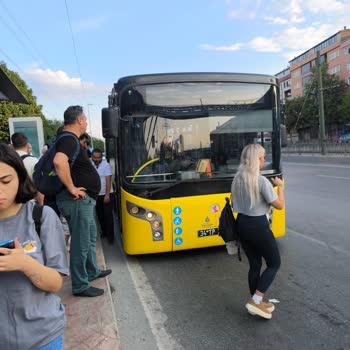 İETT İnsanları Mağdur Ediyorlar