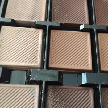 Patiswiss Madlen Çikolata Beyazlanma Ve Beyaz Topçuklar Oluşumu