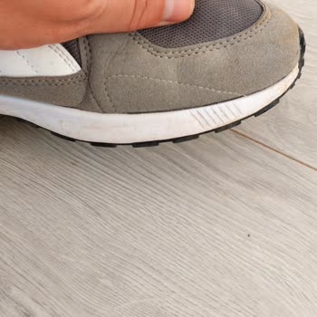 In Street'ten Aldığım Ayakkabının Kısa Sürede Yanlarının Açılması