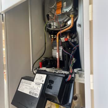 DemirDöküm Sıfır Kombide 2 Parça Arızalı