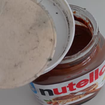 Nutella Kavanozunun Küflenmiş Olması