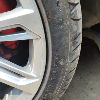 4 Adet 2021 Michelin Lastik 4 Yıl Oldu Hepside Parçalanıyor