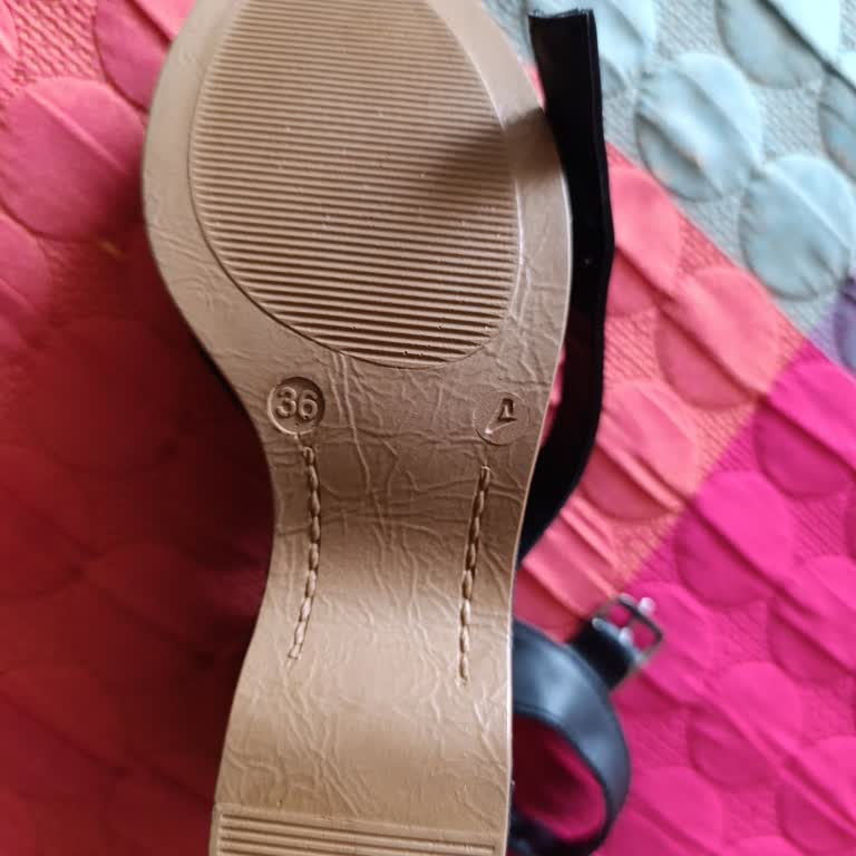 Bambi Ayakkabı Hatalarını Düzeltmeyen Bambi Firmasi