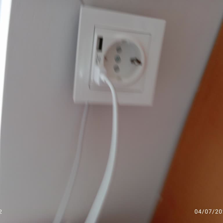 Mutlusan USB Priz Sadece Bir Hafta Çalıştı.