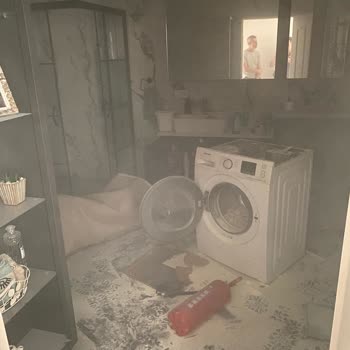 Samsung Eco Bubble 9 Kg Çamaşır Makinesi Yangına Sebep Oldu.