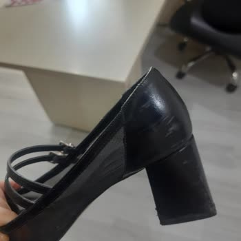 Elle Ayakkabıcılık Kusurlu Ayakkabıyı Kusursuz Saydı