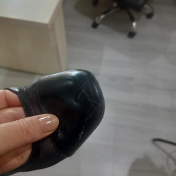 Elle Ayakkabıcılık Kusurlu Ayakkabıyı Kusursuz Saydı