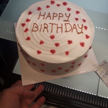 Çınar Ağacı Pastanesi Pastanın Üzerindeki Yazı