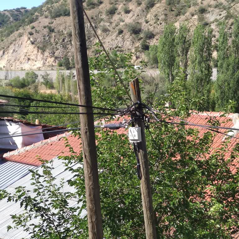 Türk Telekom Telefon Kablolarının Yükseğe Alınması